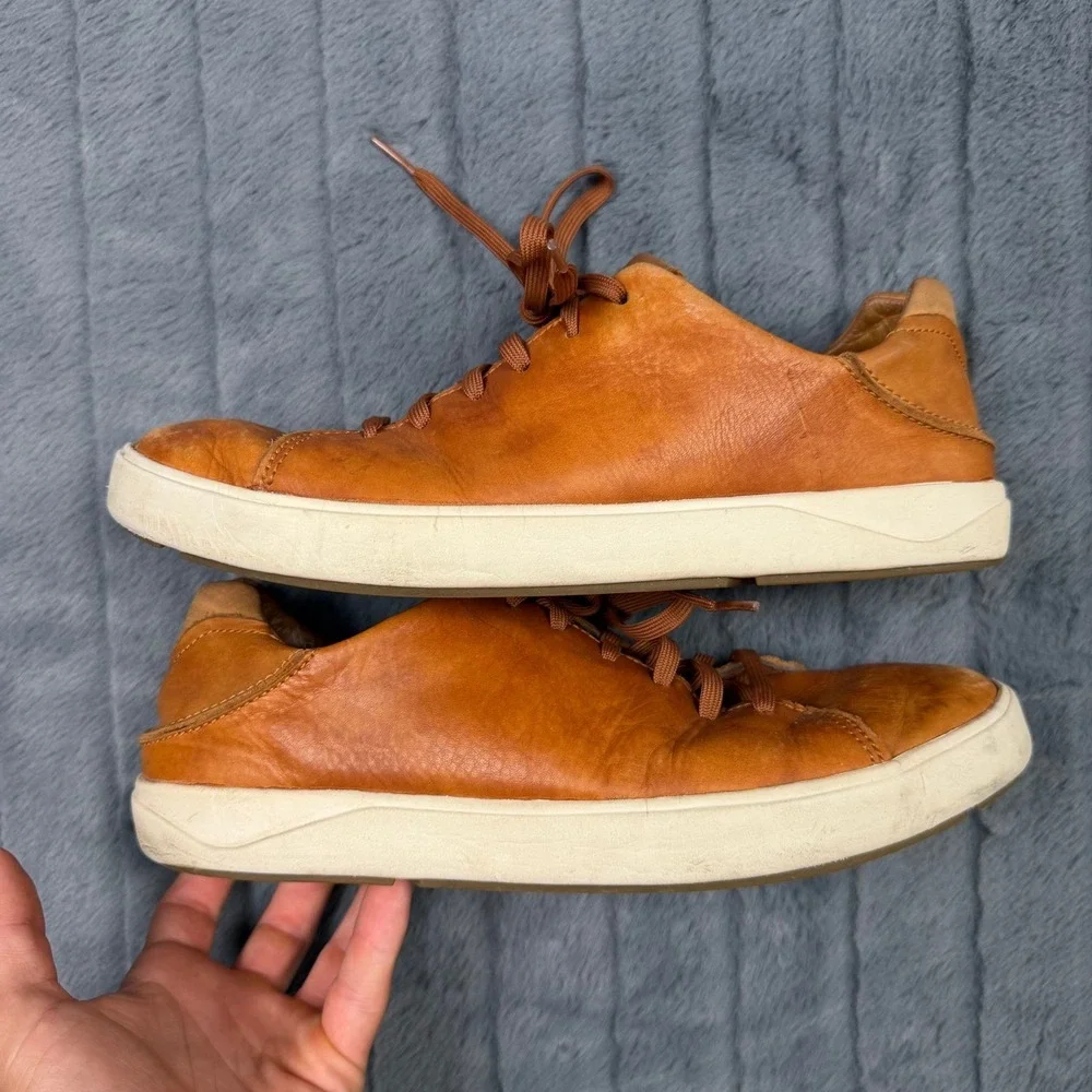 OluKai Lae'ahi Li 'Ili Mens Leather Sneakers Fox Tan Brown 10455-FXFX Size 9.5